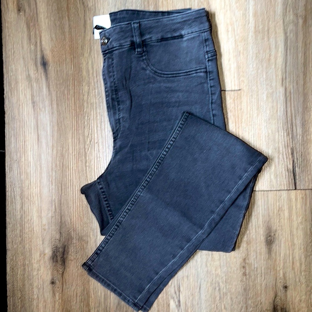 NWT H&M Gray Super Skinny Jeans (Size 12) Divide Collection